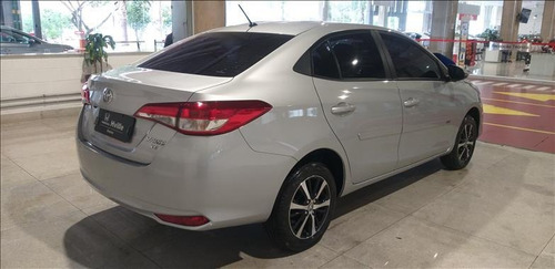 Imagem 5 de 14 de Toyota Yaris 1.5 16v Flex Sedan Xs Multidrive