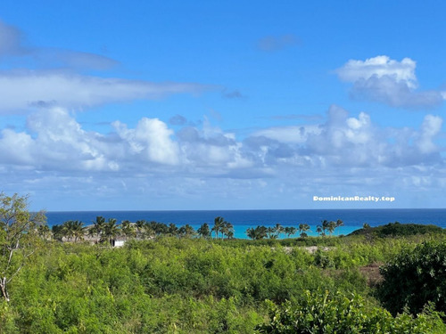 Venta Solar En Cap Cana: Founders Golf (cerca De Eden Roc), 