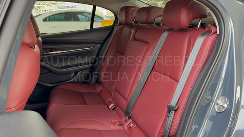 Mazda Mazda 3 2.5T Signature Sedan At