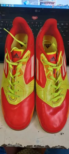 Chuteira f50 futsal sales