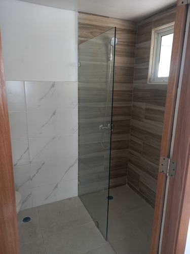 Imagen 3 de 5 de Manparas Para Baños