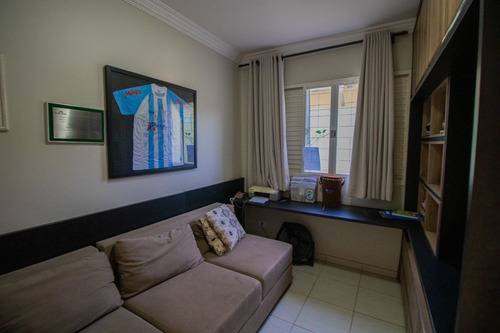 Imagem 5 de 10 de Casa Com 4 Dormitórios À Venda, 196 M² Por R$ 630.000,00 - Aeroporto - Londrina/pr - Ca0456
