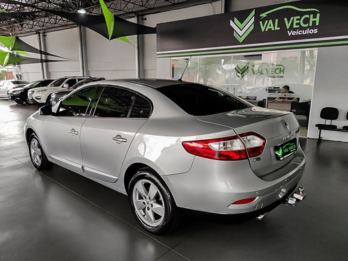 Imagem 13 de 15 de Renault Fluence 2.0 Dynamique 16v 2013