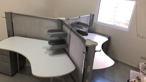 Estación De Trabajo Herman Miller Para 3 Personas