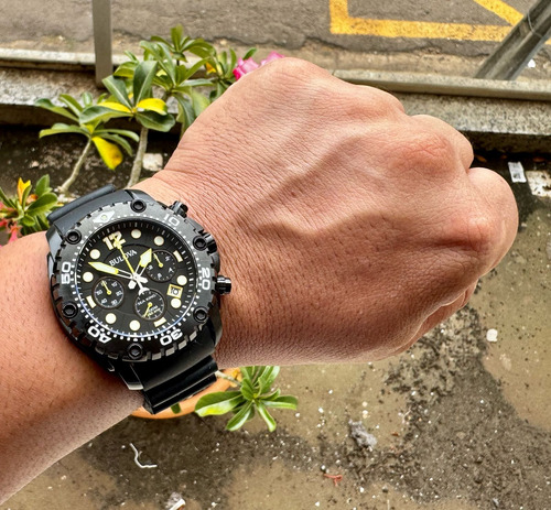 Lindo Relógio Bulova Sea King 98b243 Precisionist Semi Novo Preto Preto Preto (Usado)