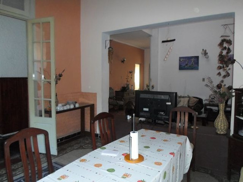 Imagen 3 de 14 de Casa Ph De Bajos 4 Dorm.2 Baños.patio Gje 1