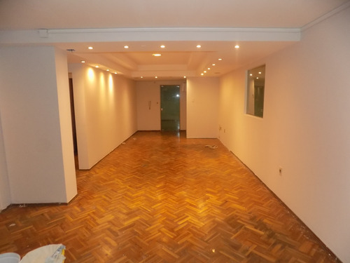 Excelente Local Con Garaje 213 M2 Ideal Oficina O Comercio