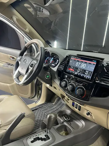 Toyota Fortuner 2.7 Sr5 4X2