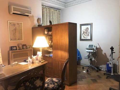 Excelente 5 Ambientes Con Dependencia En Monserrat! Posibilidad De Financiación!