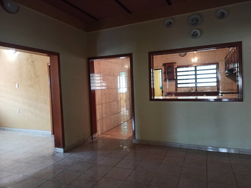 Imagen 7 de 14 de Casa En Venta Av.intercomunal Turmero Dperez 21-17932