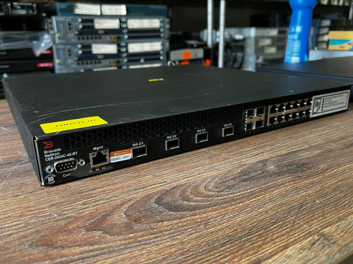 Switch Brocade Netiron Cer-2024c-4x-rt 4x10gb Ler Descrição (Usado)