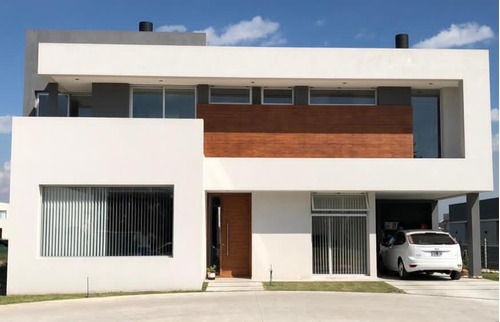 Casa En Venta Las Golondrinas