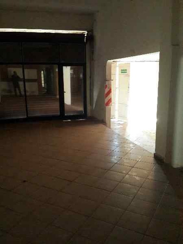 Imagen 2 de 3 de Local Comercial En Venta - Oncativo Y Maipu