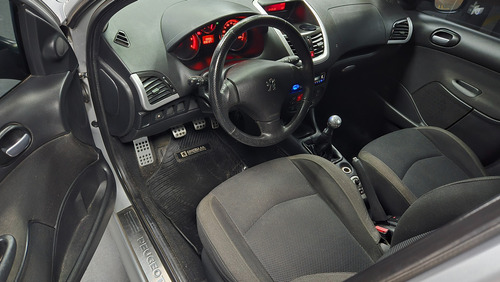Peugeot 207 2.0 Sw Hdi Xt