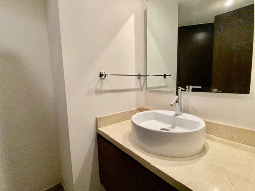 Departamento Con Gran Vista En Campos Eliseos Esquina Arquim