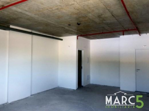 Imagem 6 de 9 de Sala - Aruja Center Ville - 703