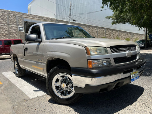 Chevrolet Silverado 4.8 2500 Custom Cab Reg Paq D Mt