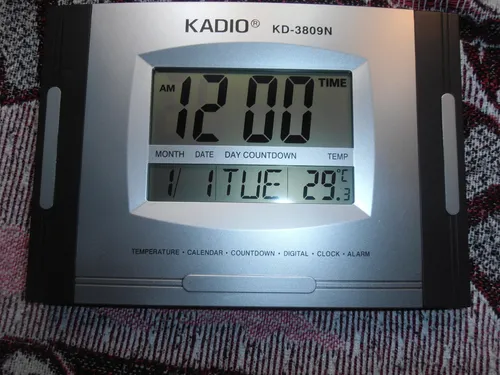 RELOJ DE PARED DIGITAL KADIO KD 3810N TEMPERATURA FECHA 40 OFF