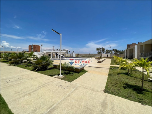 Te Presentamos Esta Opcion De Apartamento En Hermoso Conjunto Cartago, El Mas Reciente De Tucacas, A Estrenar, Con Acabados De Primera, Planta Total.
