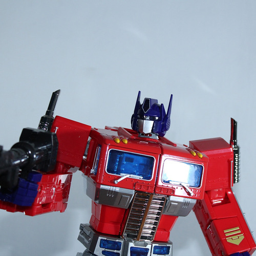 Transformer Optimus Prime Xp10 Deformer Autobot Robot Z (Usado)