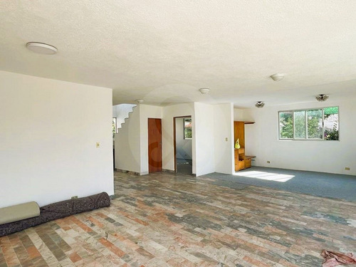 Casa En Venta En San Lorenzo La Cebada 4 Recámaras