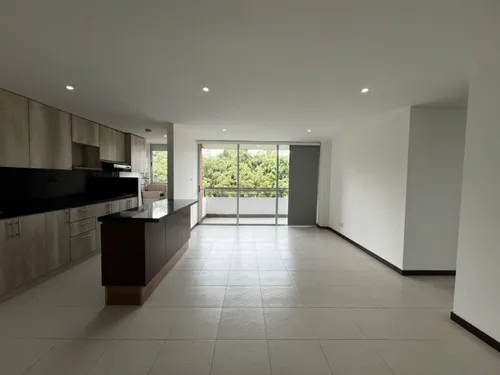 Apartamento En Arriendo En Cumbres. Cod A24055