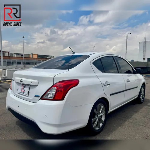 Nissan Versa 1.6 Advance