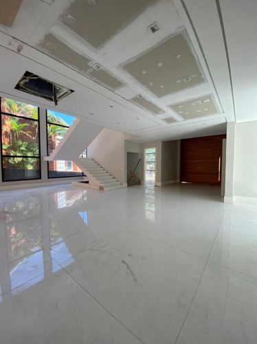 Imagem 4 de 23 de Linda Casa No Tamboré 2 - Ca0795