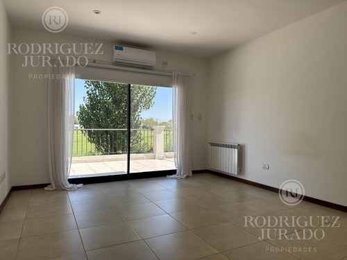 Casa En Venta Los Alamos Haras Santa Maria Con Fondo Libre!