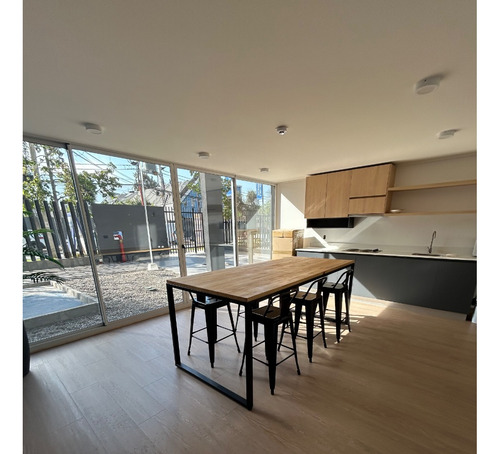 Departamento De 2d/2b/e Y B Vista Oriente!