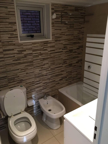 Departamento En Venta En Morón. 3 Ambientes.