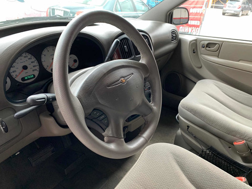 Chrysler Voyager 2004 3.3l Lx Mt