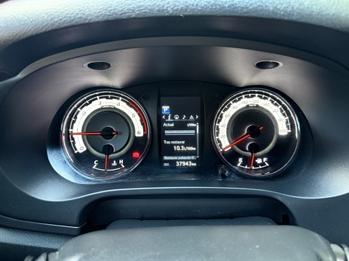 Toyota Hilux Pick-up 2.8 Cd Srx 177cv 4x2 At
