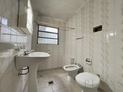 Casa Alquiler En Villa Ballester - Vivienda O Uso Comercial - 4 Amb, Jardín Y Garage