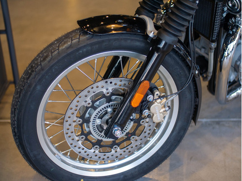 Royal Enfield Continental 650 Dux Deluxe