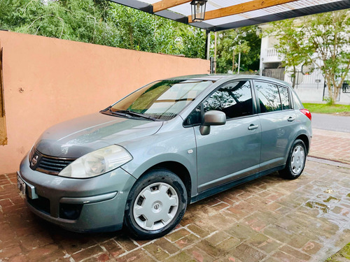 Nissan Tiida 1.8 Visia Plus