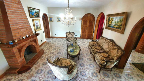 Imagen 6 de 24 de Vendo Casa 600m2 5h+s/5b+s/4p Lomas De Sorocaima 4508