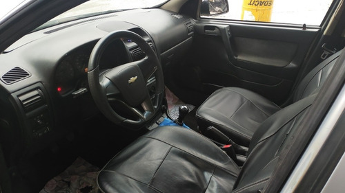 Imagem 5 de 8 de Chevrolet Astra 2001 1.8 Milenium 4p