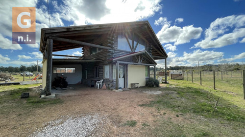 Casa En Piriápolis (pueblo Obrero). Ref 5363