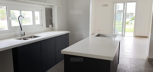 Casa En Venta Ubicado En Puertos, Escobar, G.b.a. Zona Norte