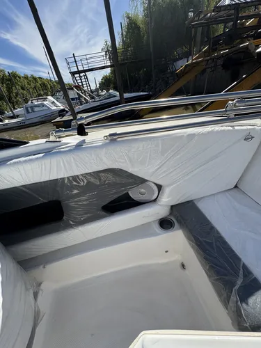Klase A K210 Evinrude 150 Hp G2