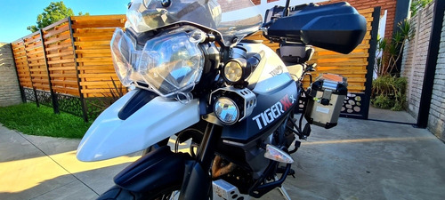 Triumph Tiger 800 Xcx