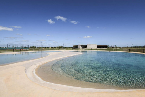Terreno En Venta En Vida Club De Campo Funes - Permuta