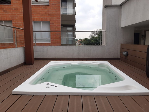 Hermoso Apartamento En La Flora