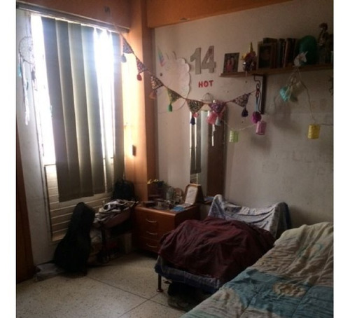 Imagen 9 de 14 de Cómodo Y Espacioso Apto. En Venta En El Paraíso. Favor Llamar Al Nro. 0426-9138924