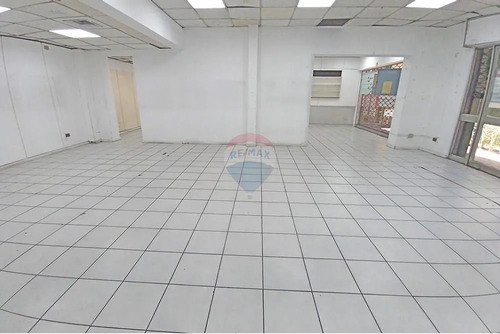 Arriendo Amplio Local Metro Ñuñoa