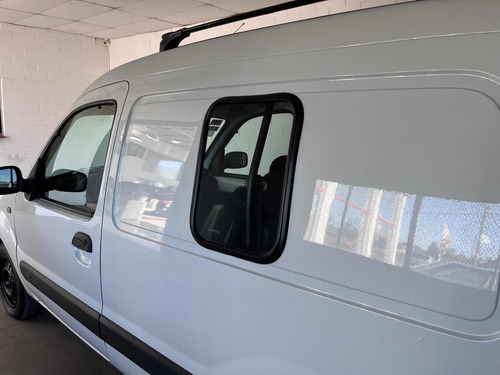 Imagen 15 de 25 de Renault Kangoo 2014 1.6 Furgon Ph3 Confort 1plc