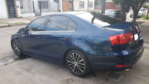 Volkswagen Vento Sportline 2.0 Tsi