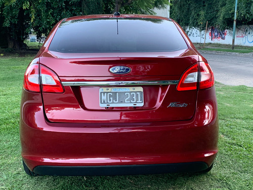 Ford Fiesta Kinetic 1.6 Design 120cv Trend