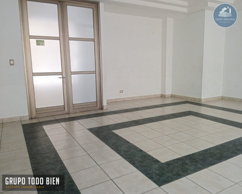 Departamento En Arriendo(2d 1b) En Centro Histórico De Santi